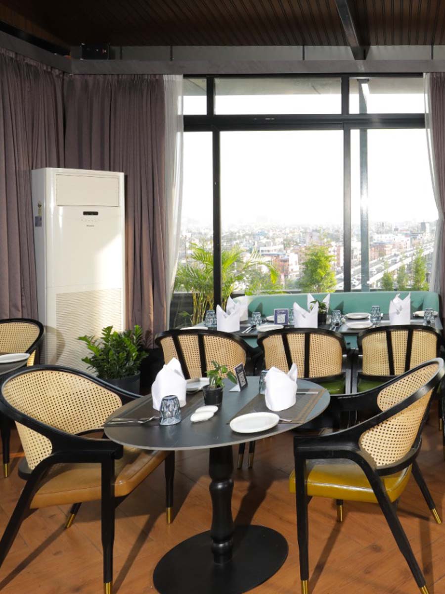 Elsa restaurant seating area